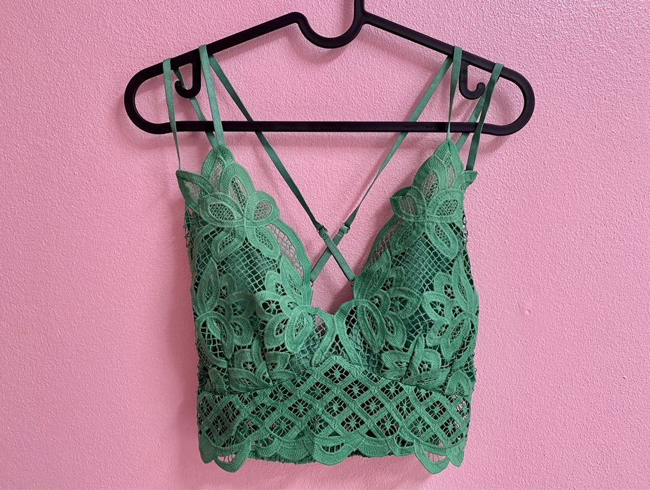 Crop Top verde em crochet rendilhado  M/L (novo)