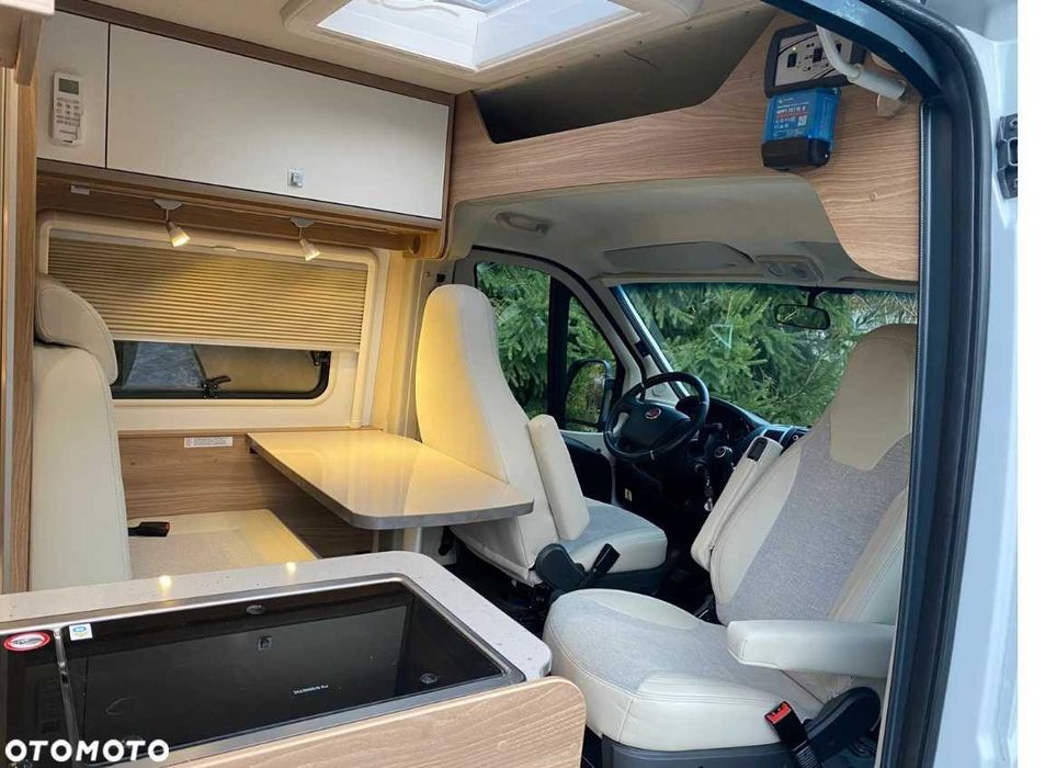 wynajem kampera, kamper van, klimatyzacja postojowa, idealny dla pary