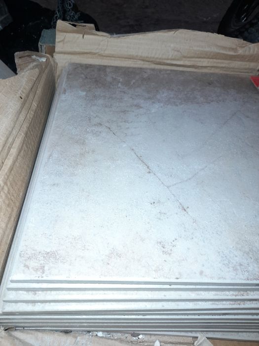 Płytki podlogowe 1 szt.