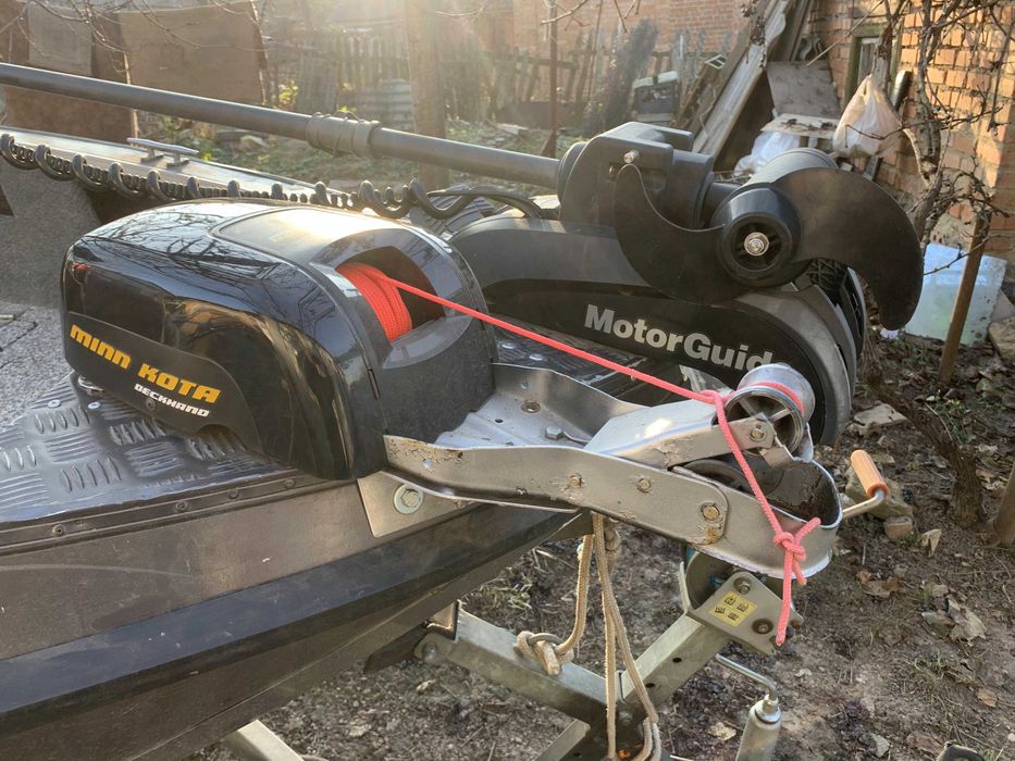 Катер FINVAL 470  з двигуном SUZUKI DF 70