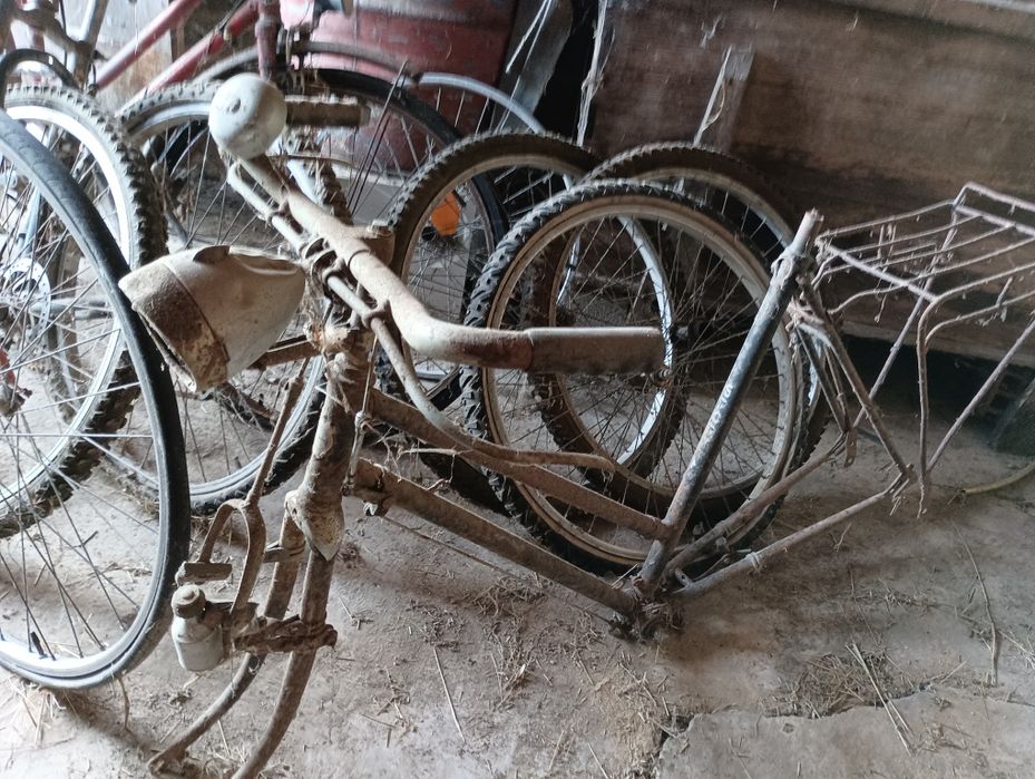 Bicicleta para recuperar incluindo 1  de quadro antigo