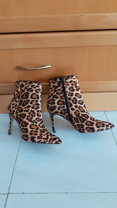 Botas tigreza Cano baixo ( ALDO)