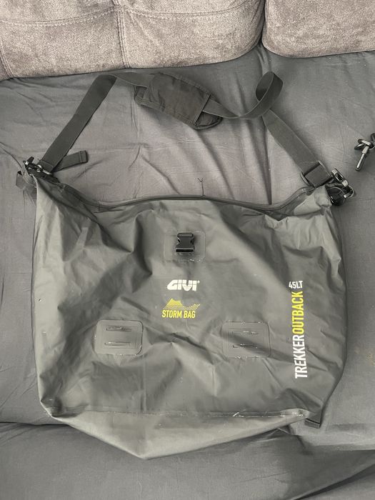Malas Givi Storm Bag