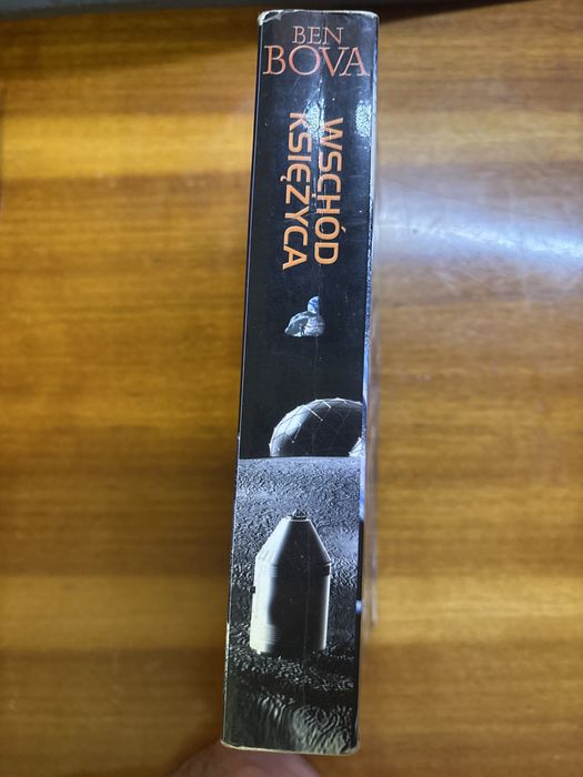 Ben Bova - Wschód Księżyca, Wydanie I