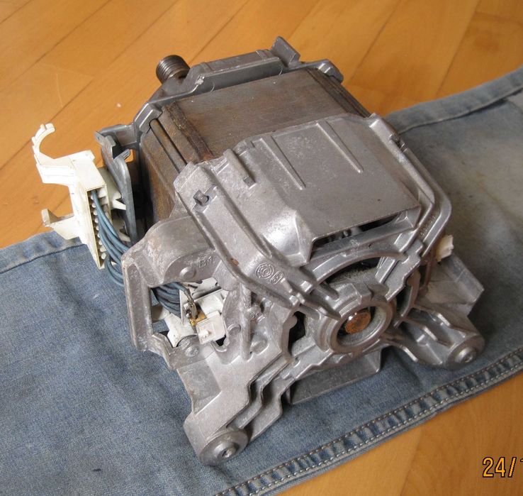 Пральна машина Bosch двигун, мотор.