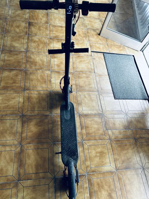 Trotinete elétrica Xiaomi Mi M365 Pro preta