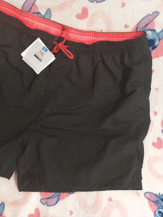 Nowe z metką spodenki 3XL czarne mają kieszenie