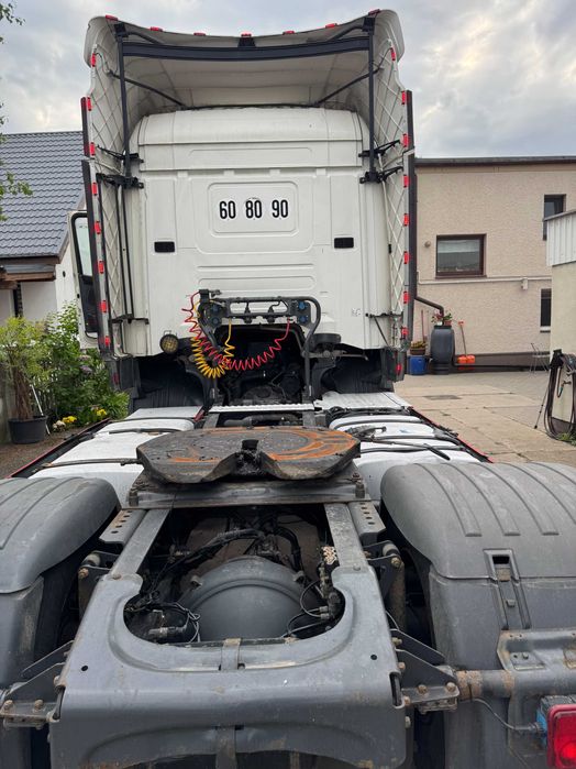 CIĄGNIK SIODŁOWY SCANIA R420 4X2