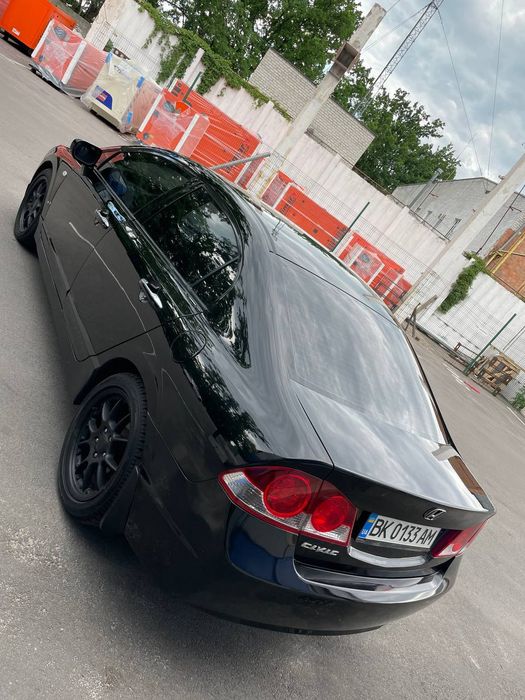 Продам Honda Civic 4D