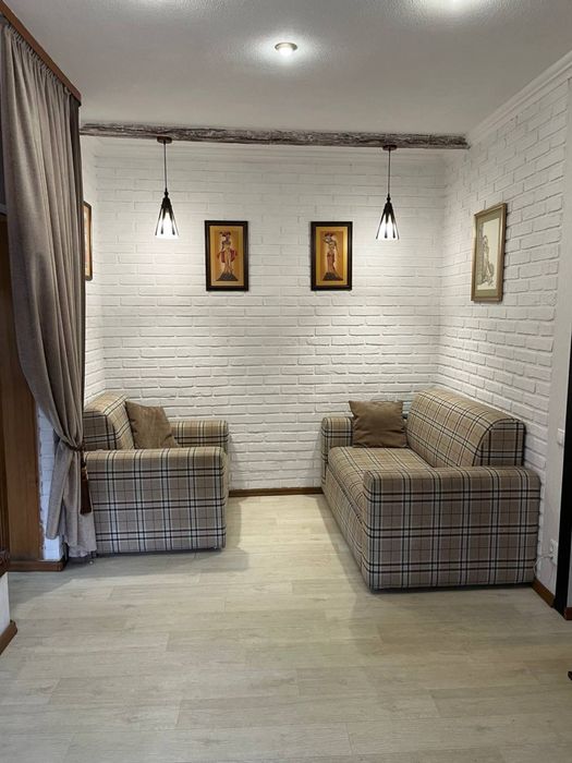 Район Центр.Продаж двоповерхової квартири