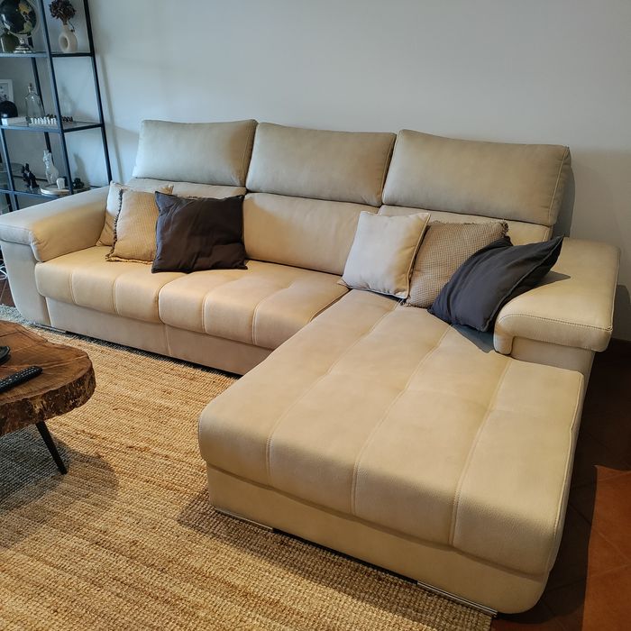 Sofá chaise longue camel