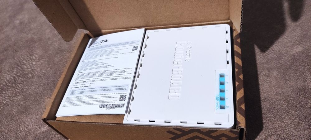 Wi-Fi точка доступа MikroTik hAP