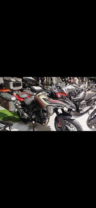 Moto banelli 702x