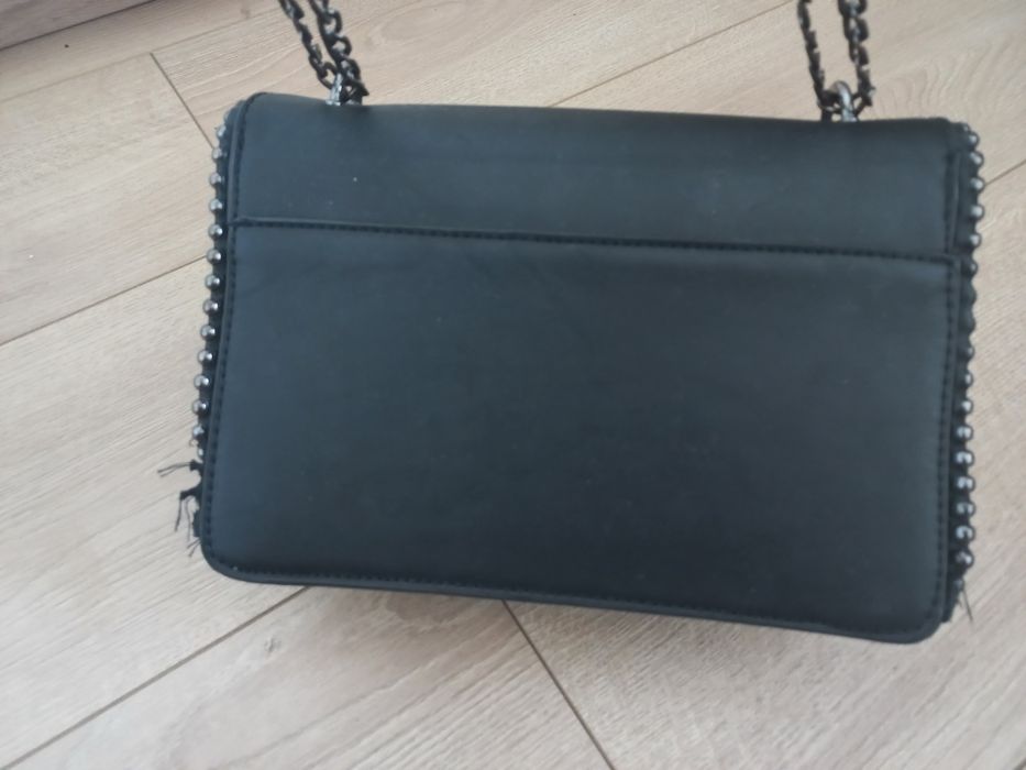 Torebka czarna GUESS