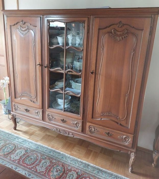 Witryna / Biblioteczka Ludwikowska  z szufladami