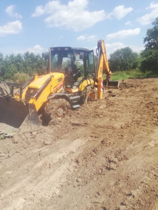 Usługi koparko ładowarką, młot ,rozbiórki i wyburzen, ziemia,piach