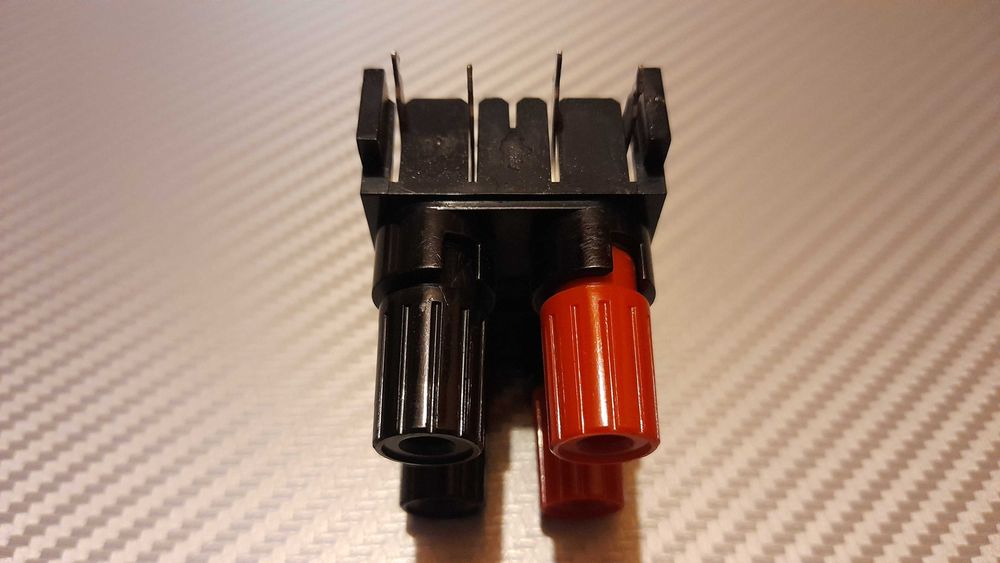 Gniazdo, terminal głośnikowy do wzmacniaczy PIONEER z lat 90