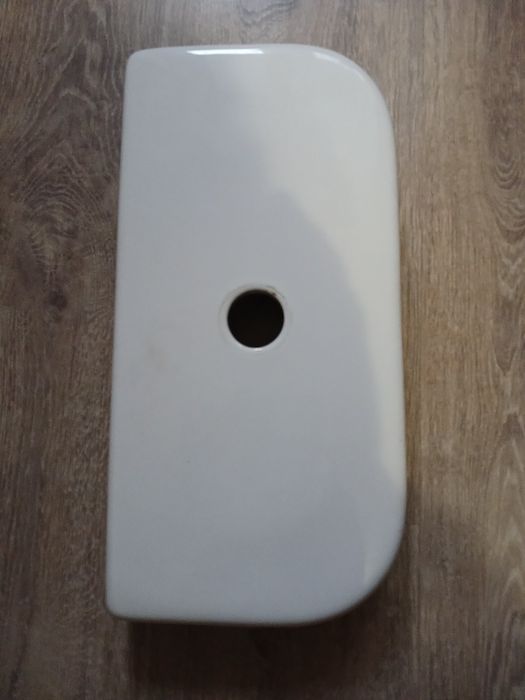 Кришка до бачка,стан на фото