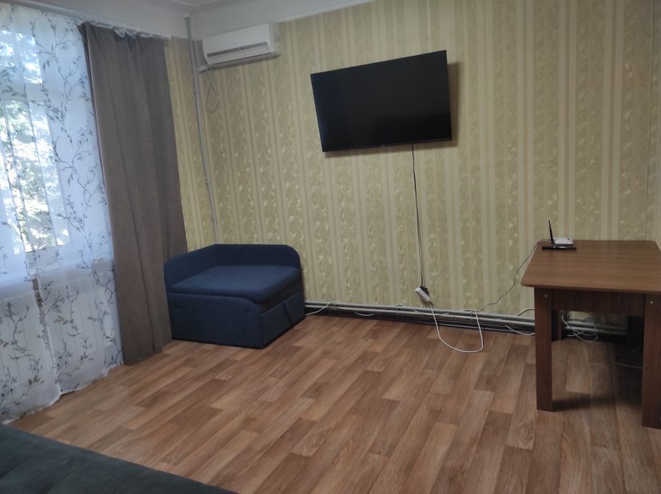 Здам двухкімнатну квартиру подобово