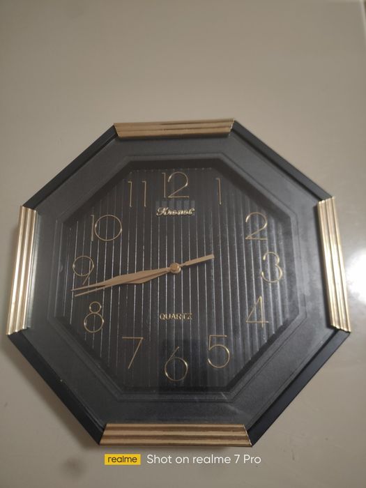 Часи настенные ,цена150