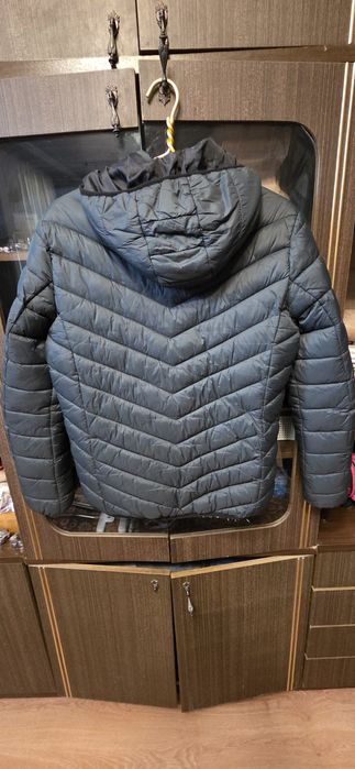 Мужская зимняя курточка L цвет хаки