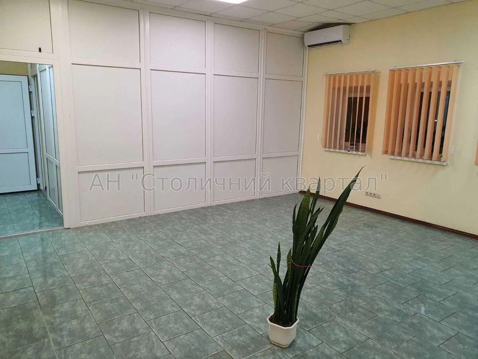 170м2 на Курбаса - під Клініку/Курси/Школу/Дит.садок/Офіс.