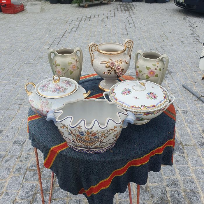 Varias peças decorativas