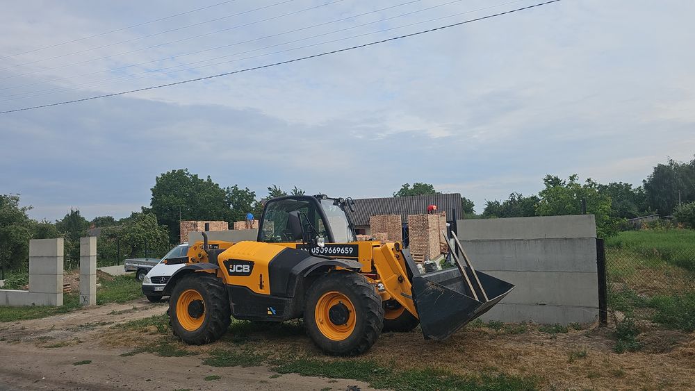 Послуги навантажувача JCB. Розвантаження будівельних матеріалів. Демонтаж старих будівель. Розвантаження фур.