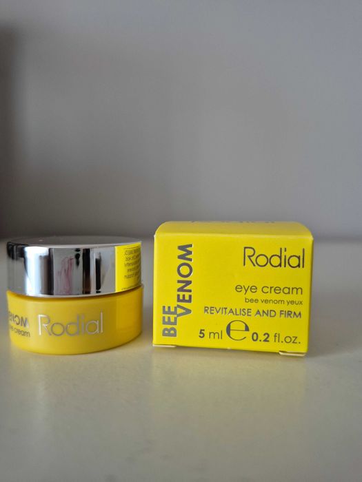 Rodial
Bee Venom Eye Cream
krem pod oczy