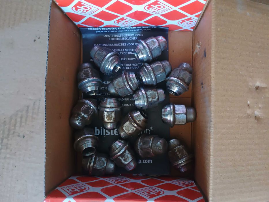 Śruba śruby koła Hyundai Kia M12x1,5 klucz 21 komplet 16 sztuk