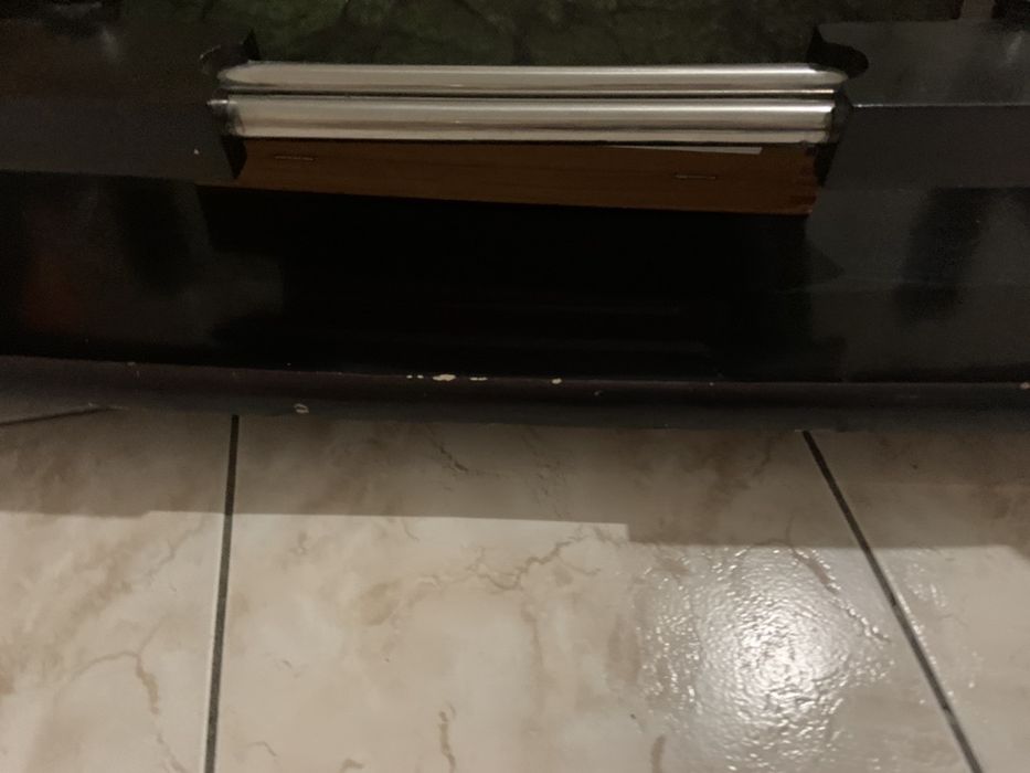 Дубовый стол + уголок + журнальный стеклянный стол+ стул ( дуб)