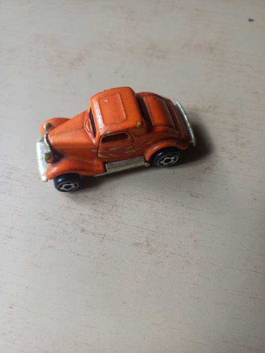 Samochód  miniaturka Hot Wheels