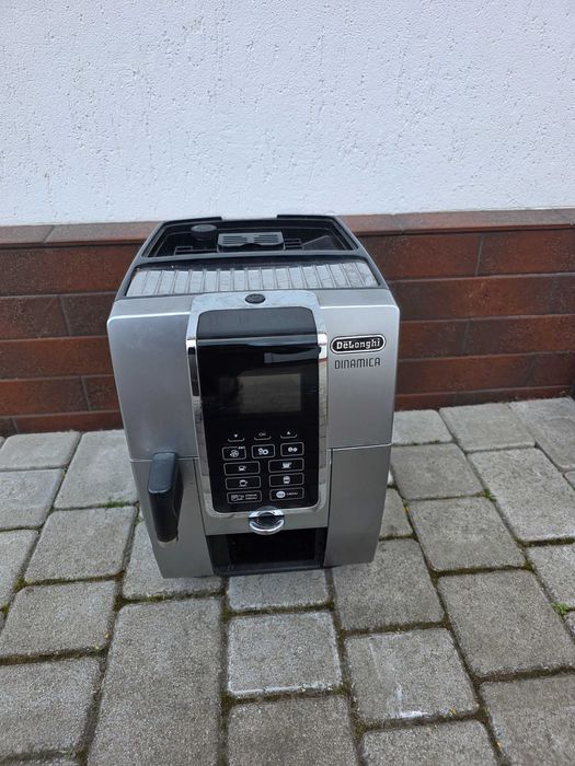 Кавомашина Delonghi Dinamica під відновлення або на запчастини