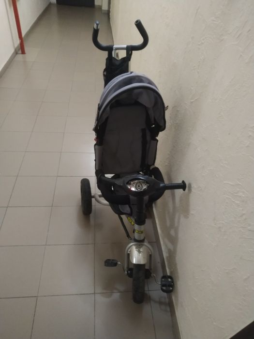 Детский велосипедик с родительской ручкой