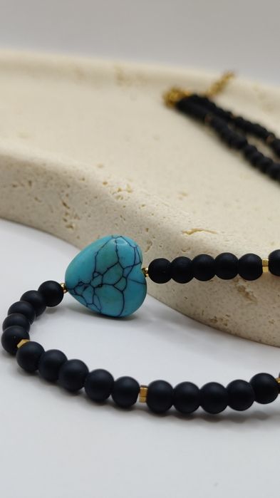 Naszyjnik handmade z onyksem, turkusem, hematytem pozłacanym i stalą nierdzewną