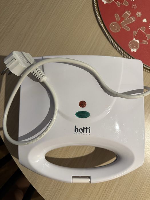 toster,opiekacz biały Botti