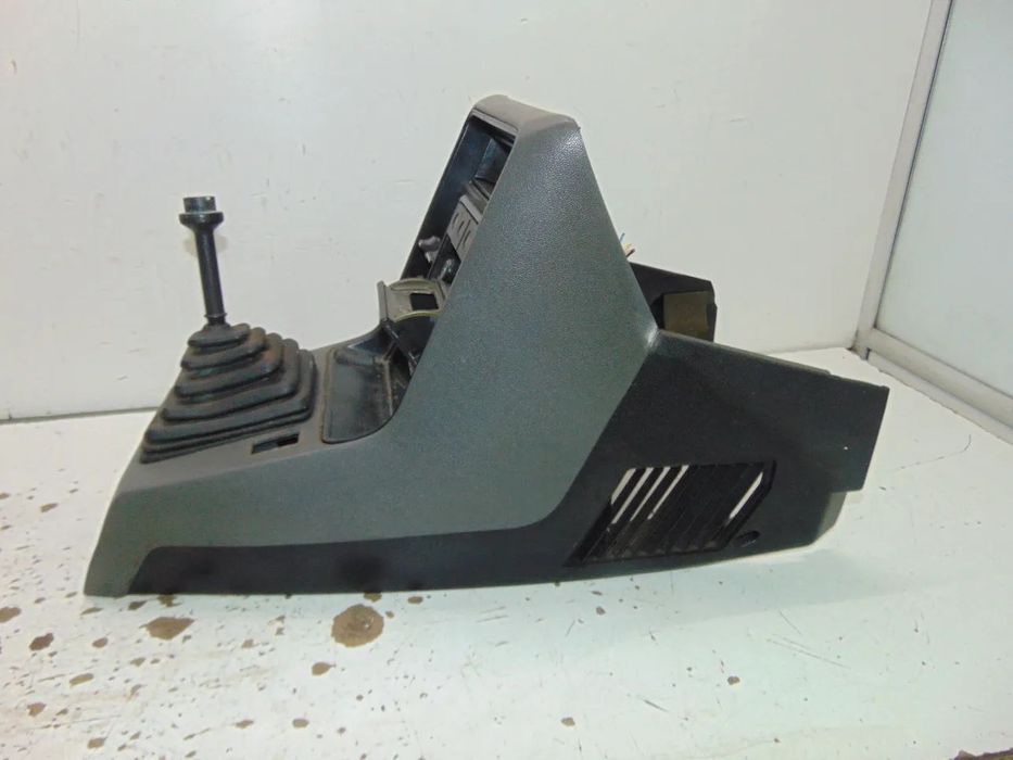 Renault 9/11 consola central