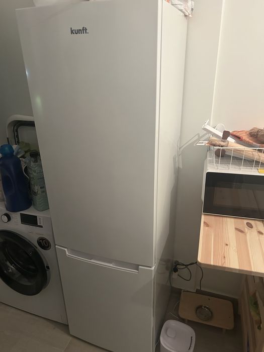 Frigorífico combinado Kunft quase novo