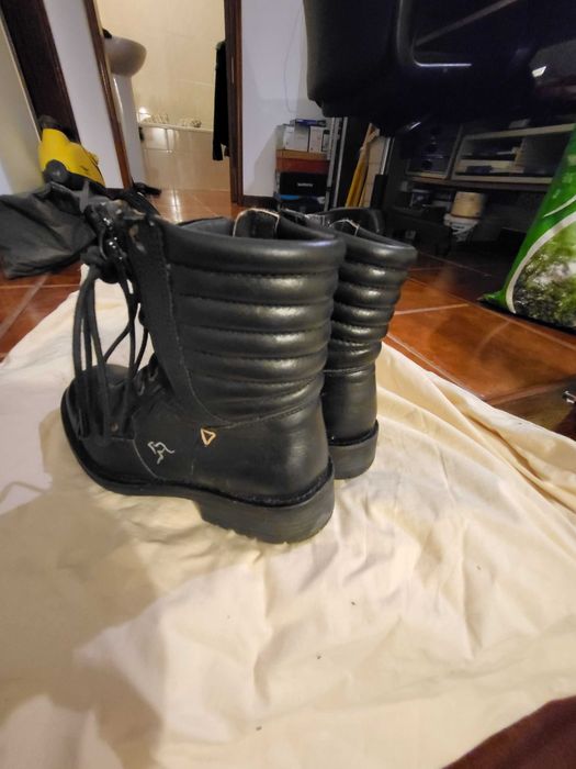 Botas Kangaroos T40 Novas Com Entrega