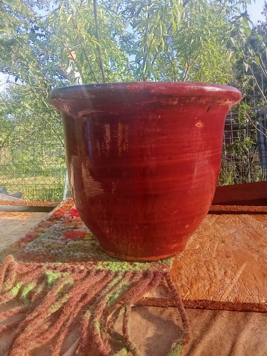 Porządna grubościenna ceramiczna donica
