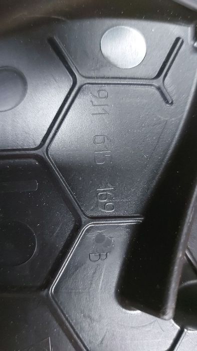 Porsche taycan захист переднього ричага 9j1615169b