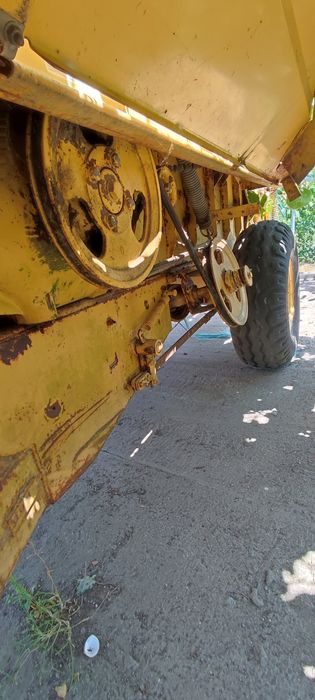 Enfardadeira New Holland 940