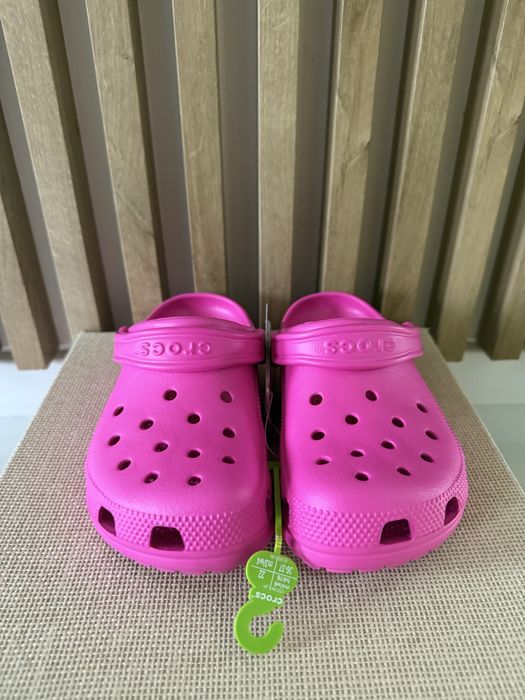 Klapki damskie Crocs Classic r. 36-37 m4/w6 Nowe Różowe modne