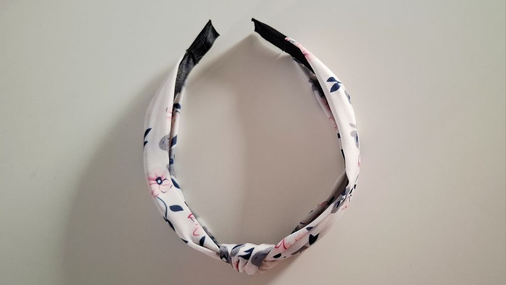 Nowa opaska na włosy. Nowa opaska na włosy