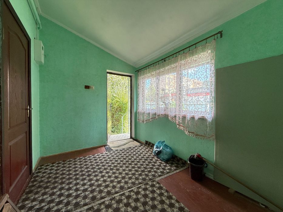 Половина Будинку в гарному районі міста. Ділянка 5 сот.!Вул.Бачинської