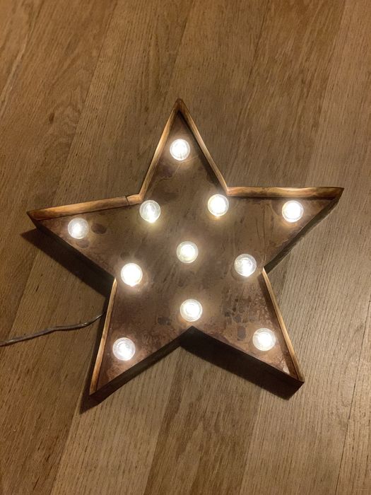Candeeiro em forma de estrela