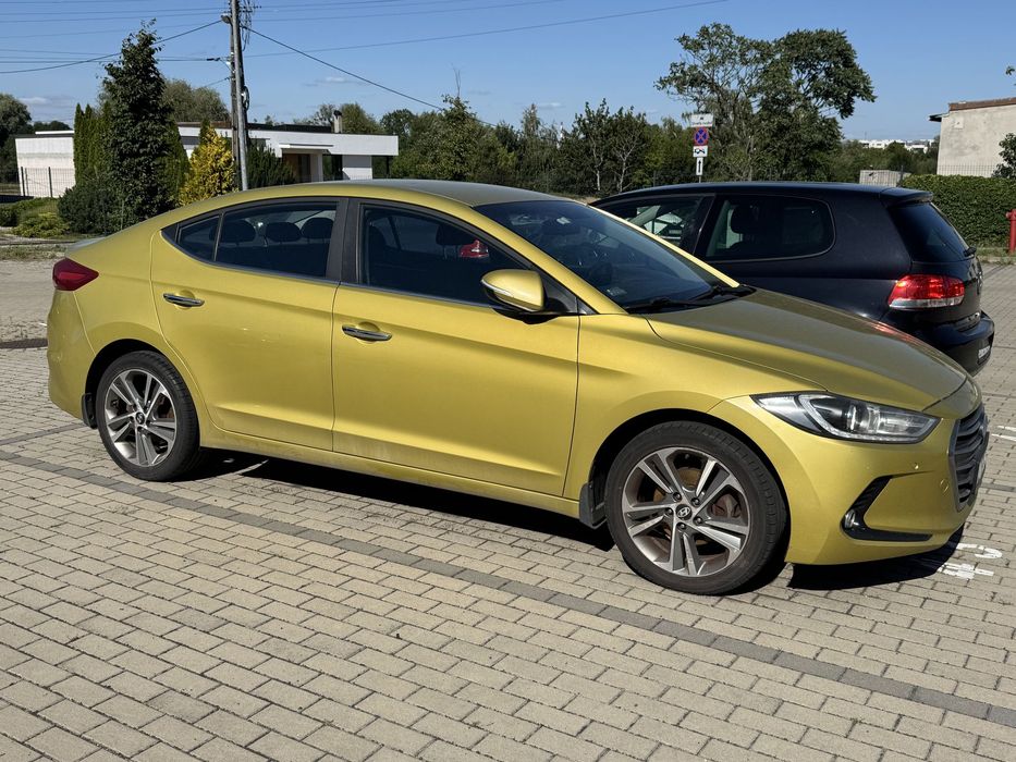 Hyundai Elantra