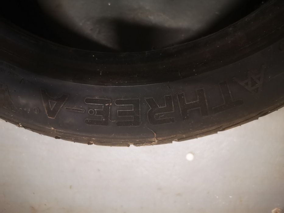 Pneus 235/45 r17