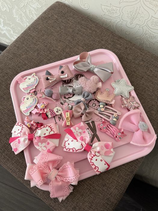 Аксесуари для волосся для дівчинки заколки ціна за все