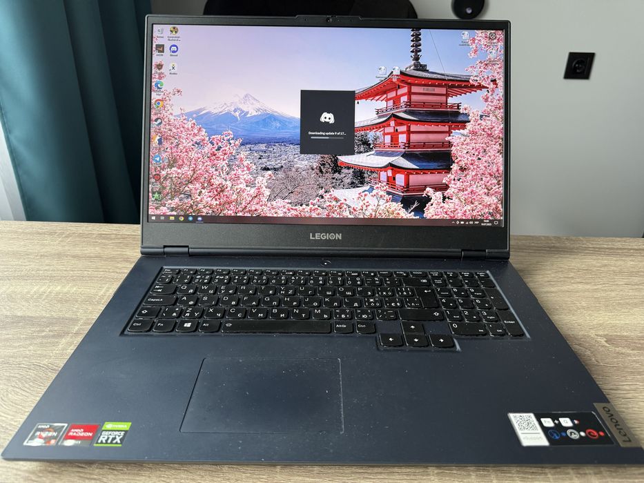 Ноутбук Lenovo 17.3" Legion 5 17ACH6H